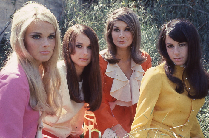 De izquierda a derecha: Alex, Joan, Marsha y Laura: Honey Ltd, 1968